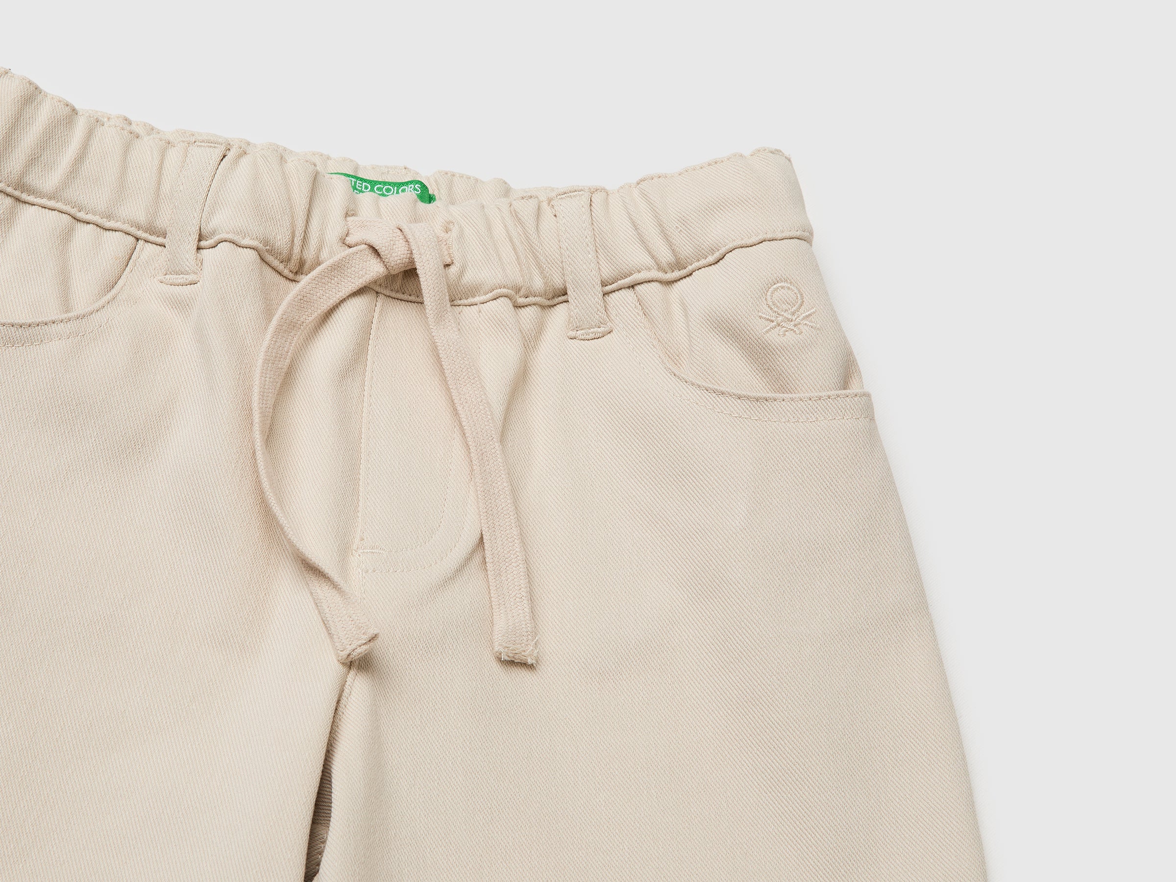 Bermudas em twill stretch - ucb_image_DS1