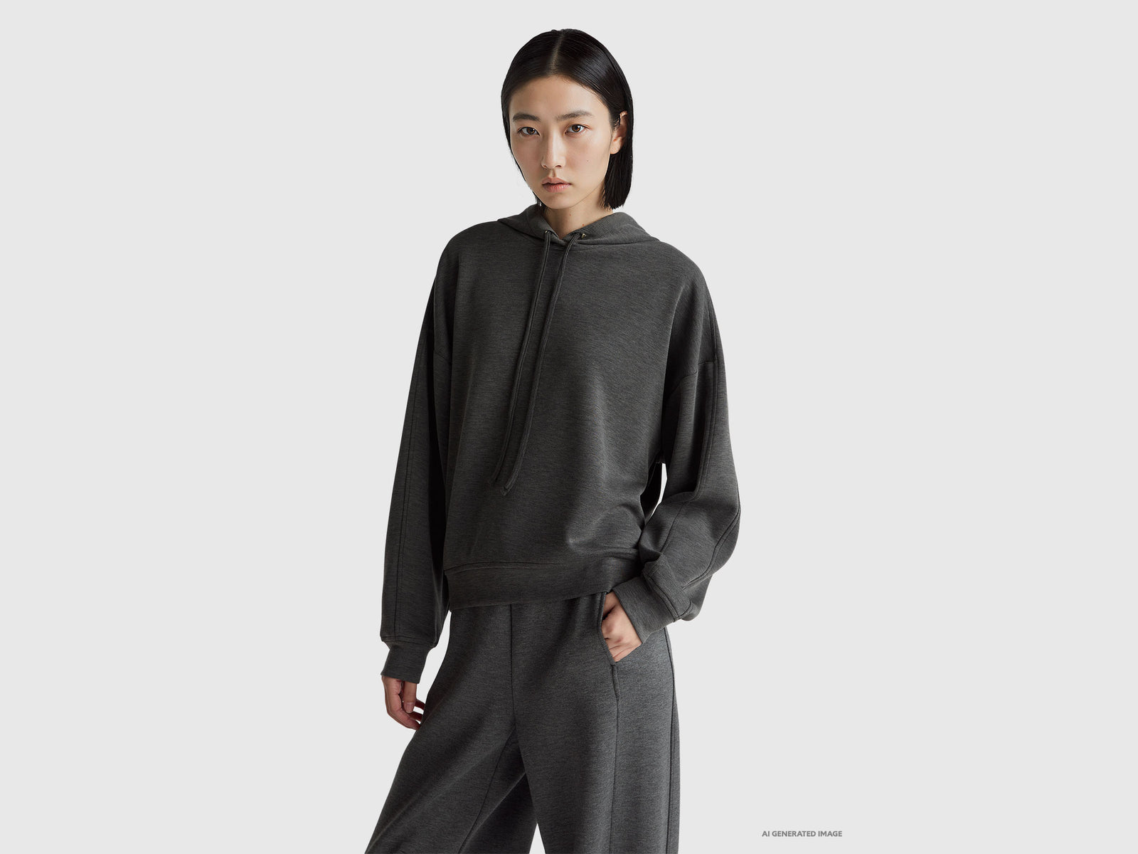 Sweat com capuz em mistura de viscose - ucb_image_F