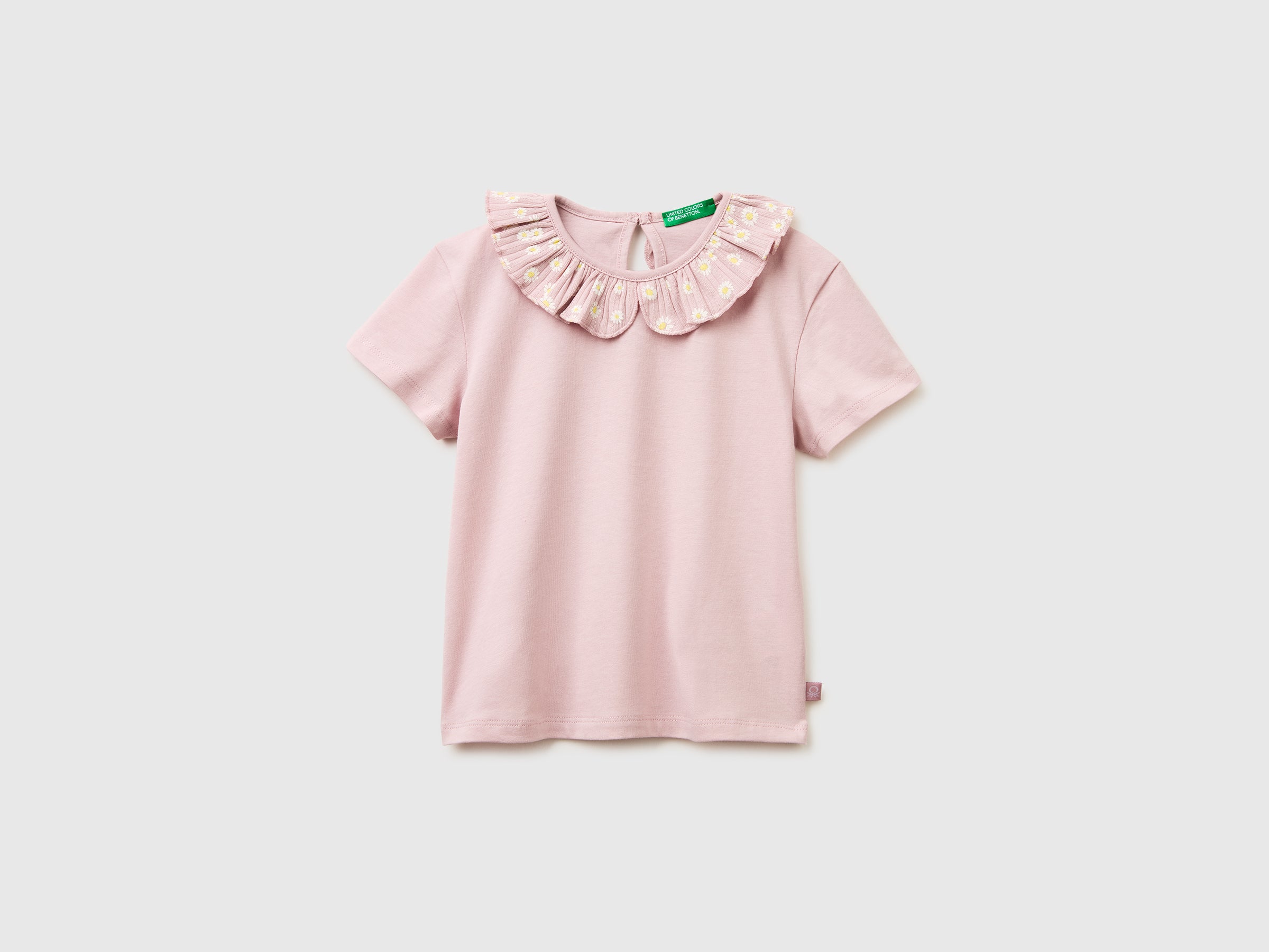 T-shirt with ruffles on the collar - ucb_image_FS