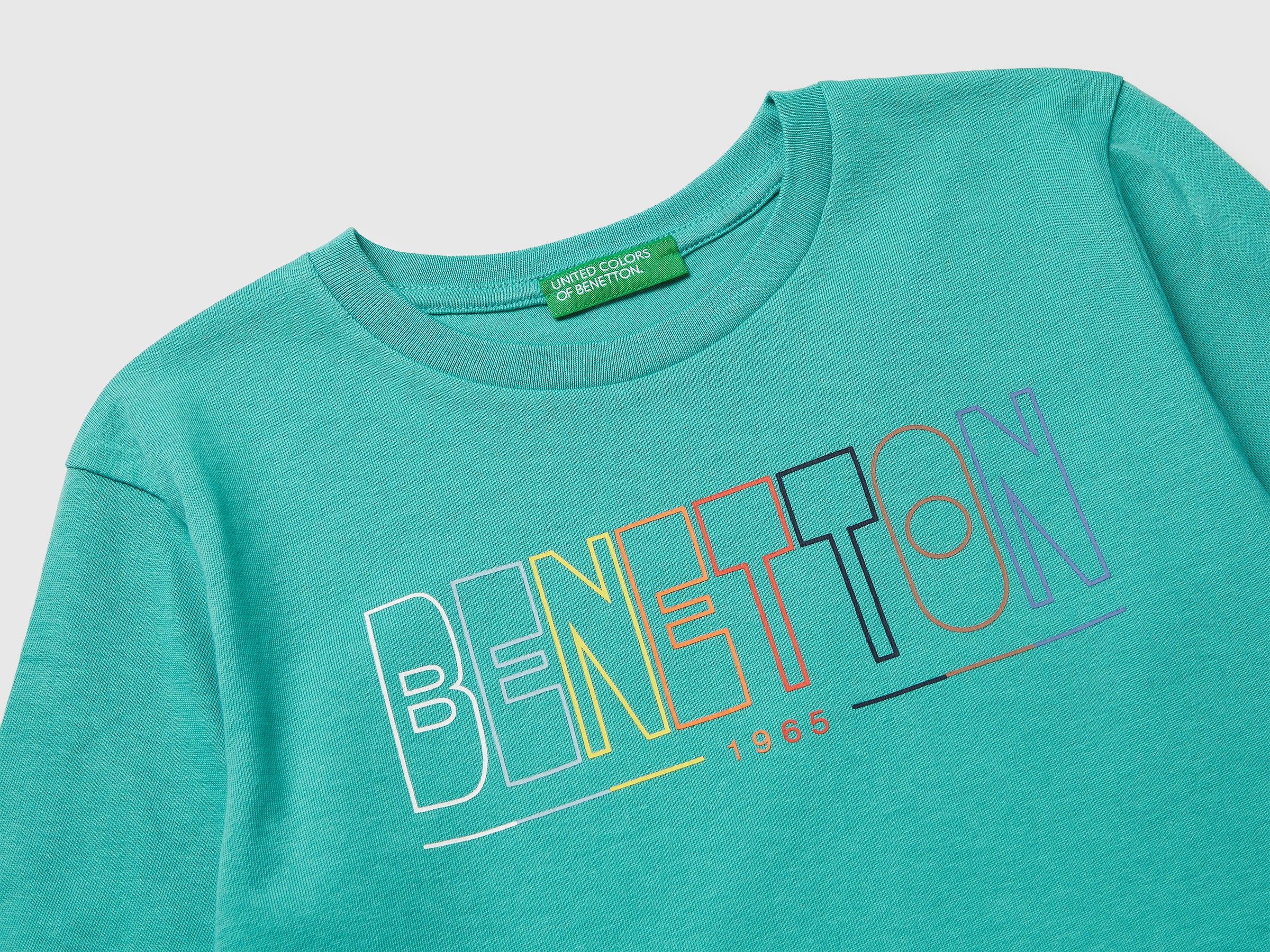 T-shirt com estampa logótipo em algodão orgânico - ucb_image_DS1