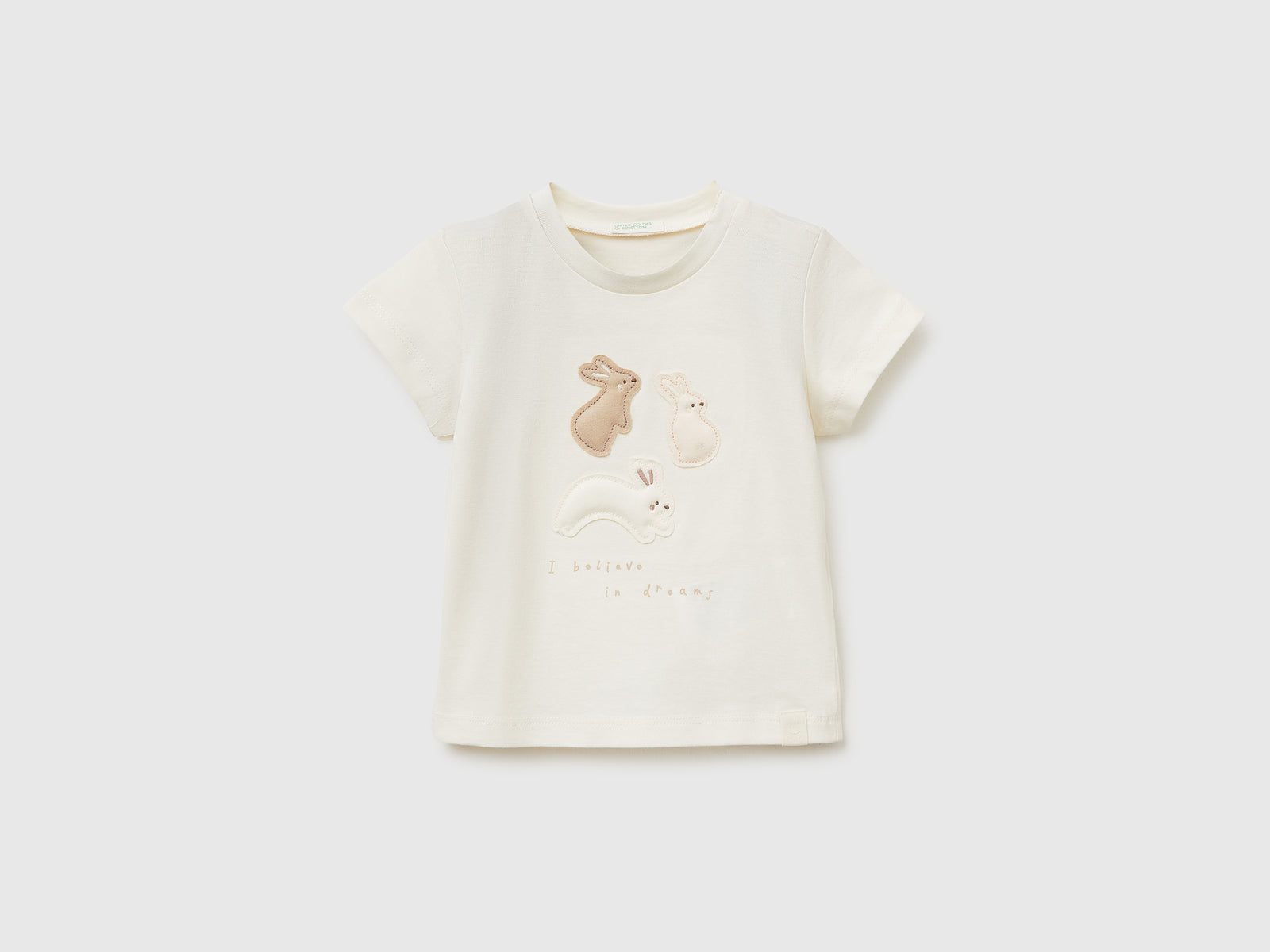 T-shirt with organic cotton application - ucb_image_FS