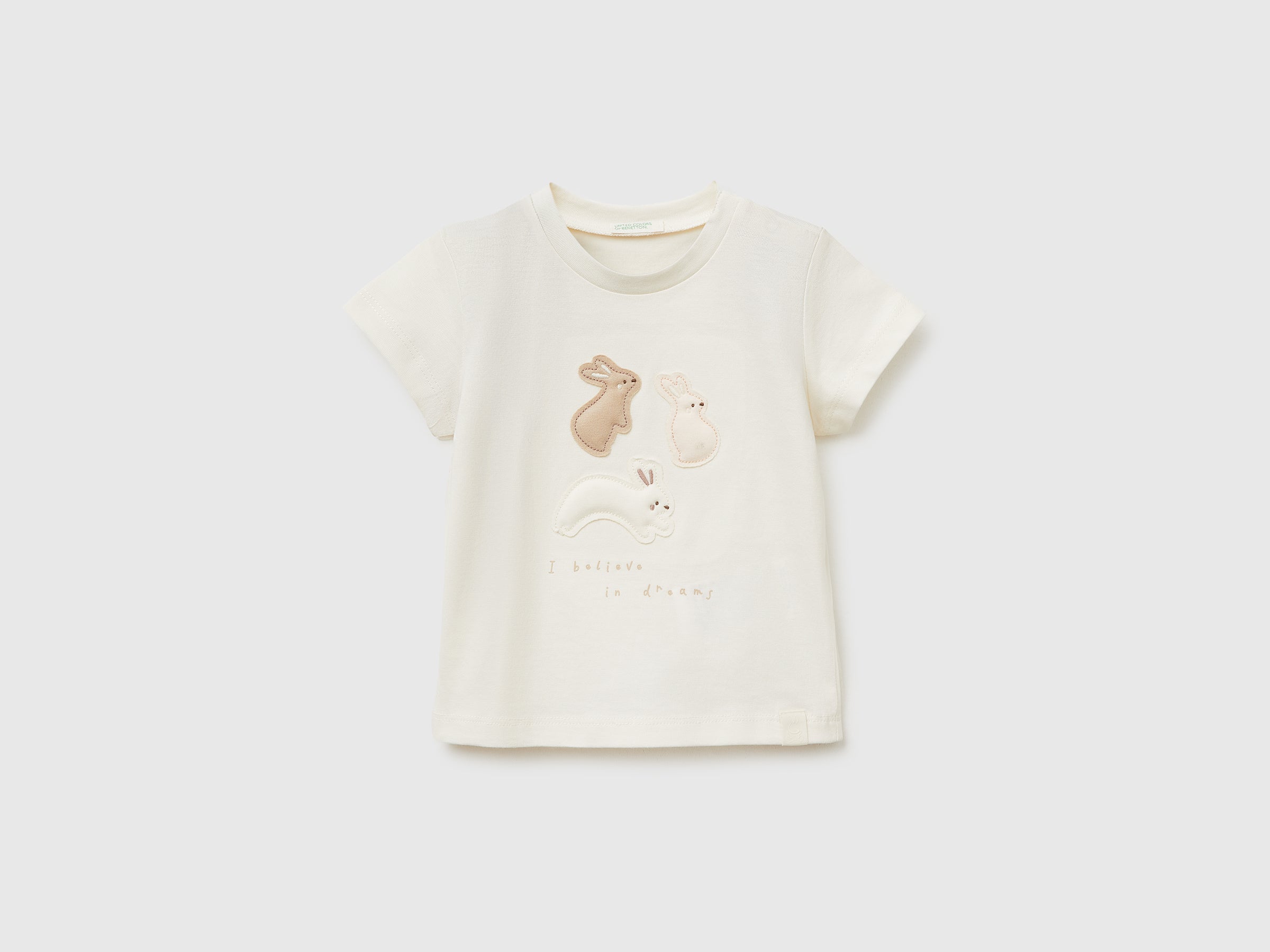 T-shirt with organic cotton application - ucb_image_FS