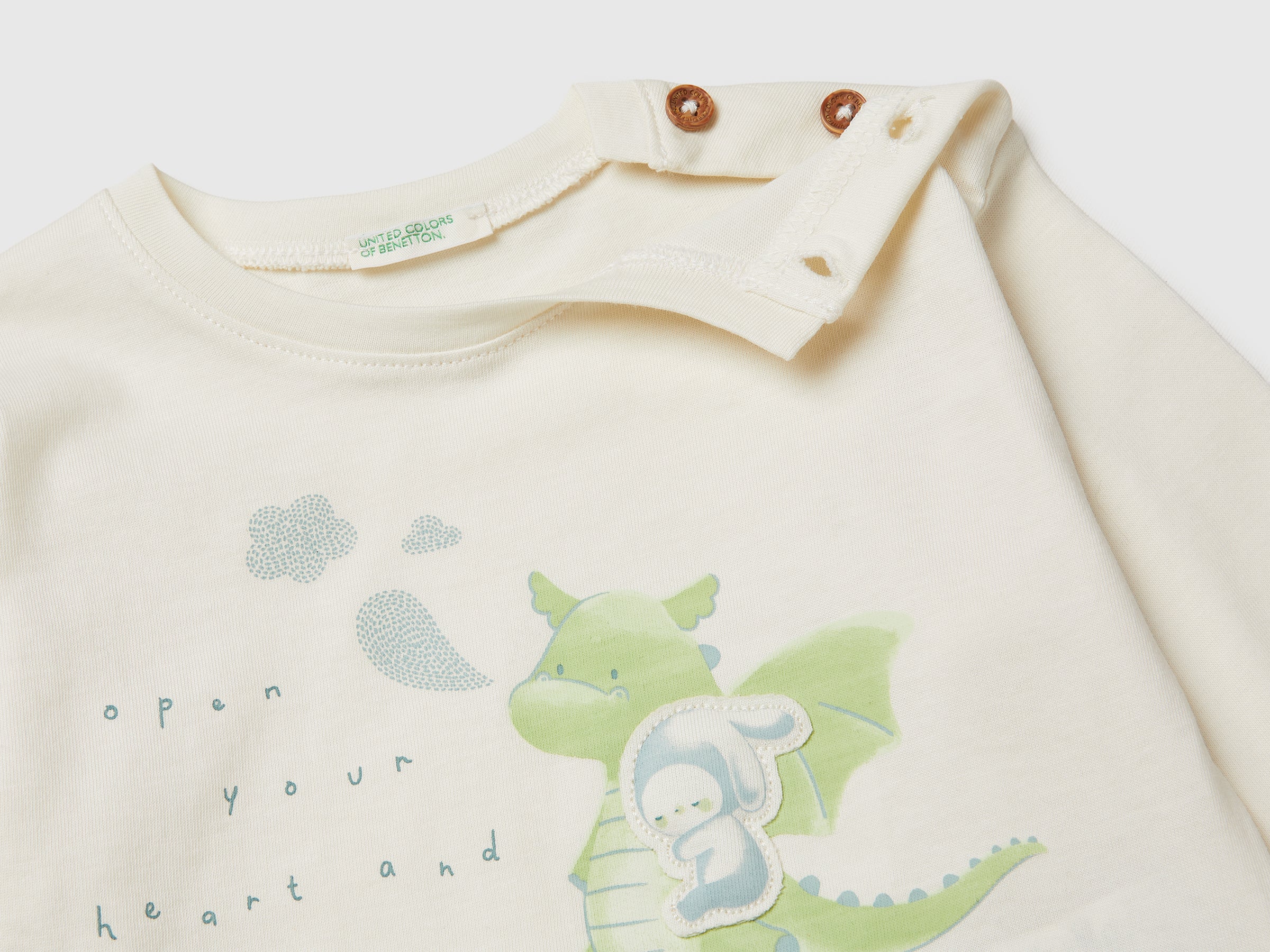 Organic cotton T-shirt with patch - ucb_image_DS1