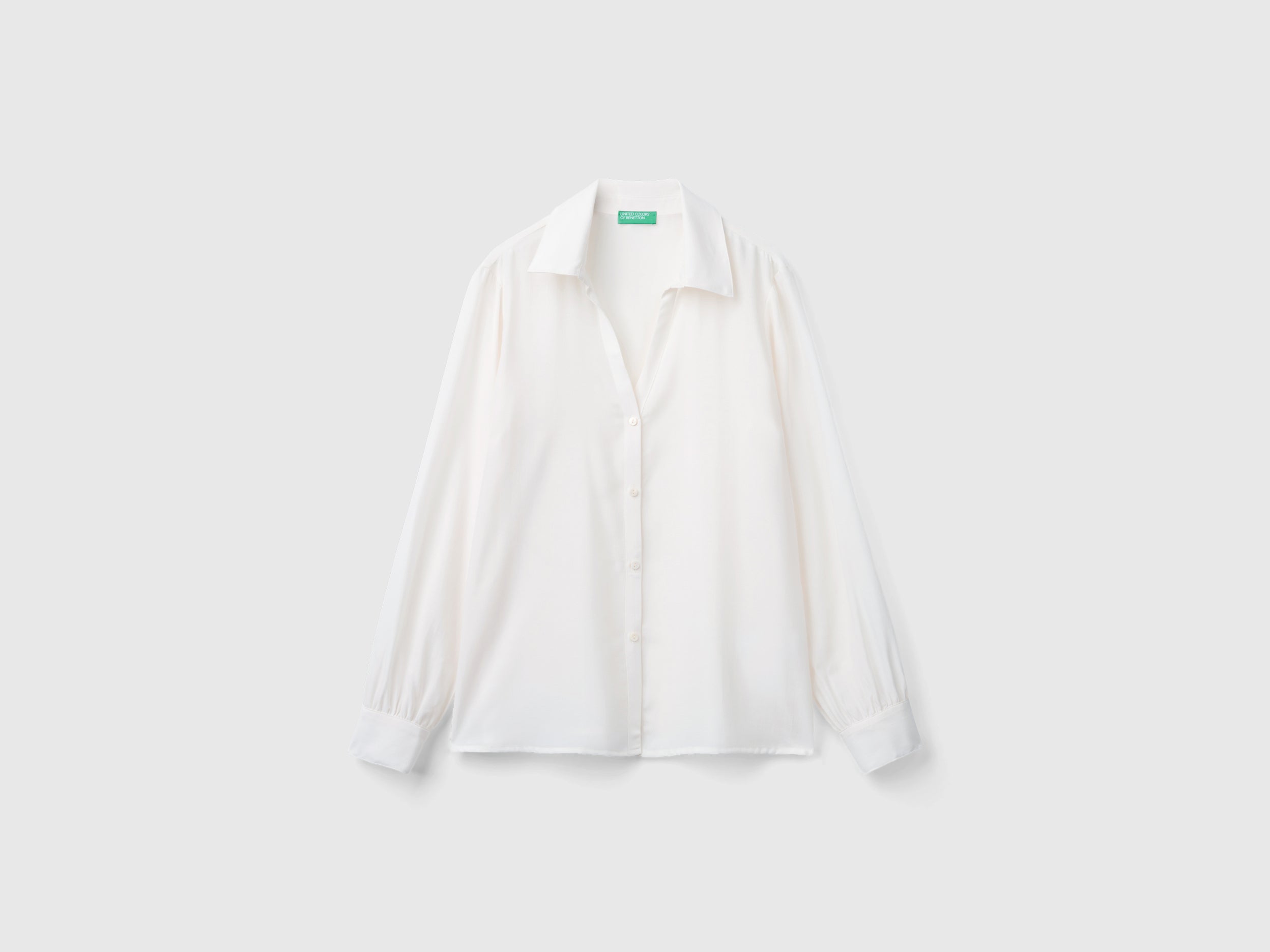 Camisa com decote em V - ucb_image_FS