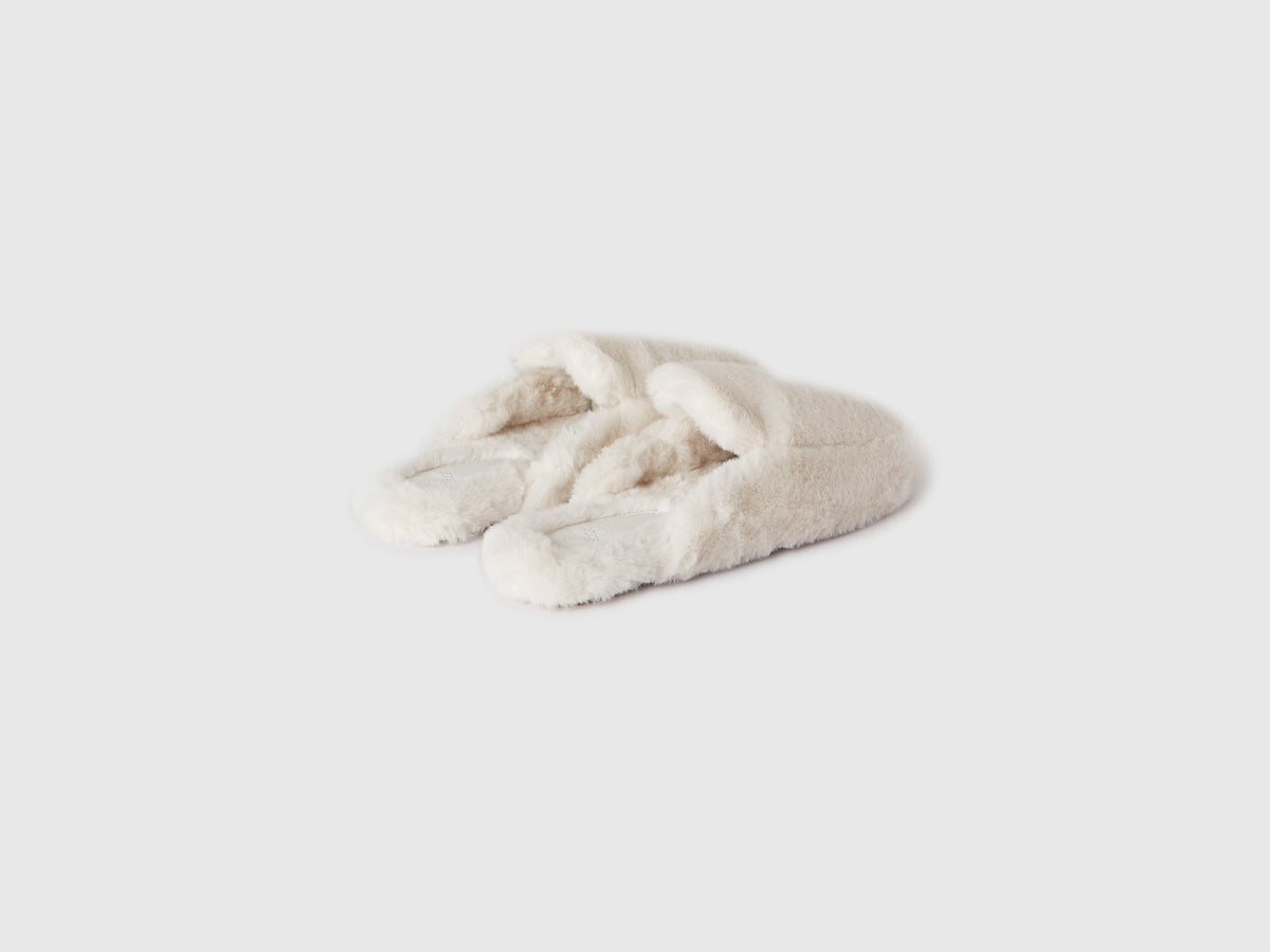 Pantufas em pelo sintético - ucb_image_BS
