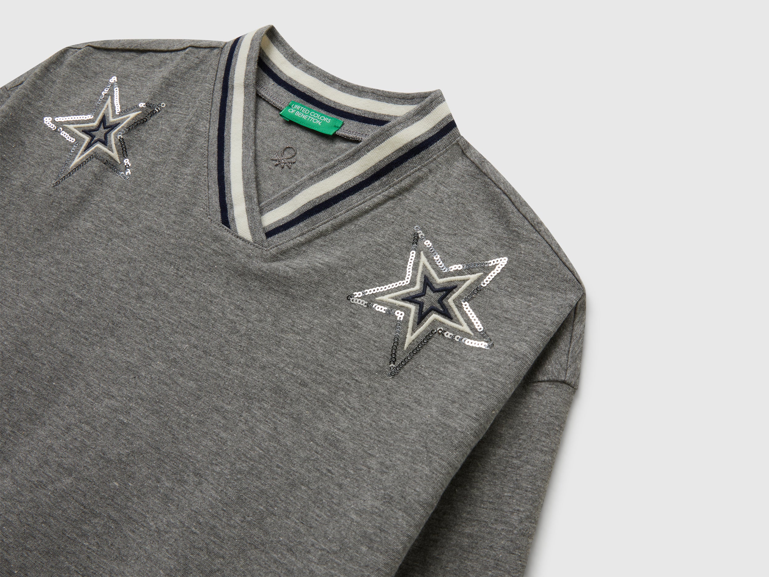 T-shirt com bordado lantejoulas - ucb_image_DS1