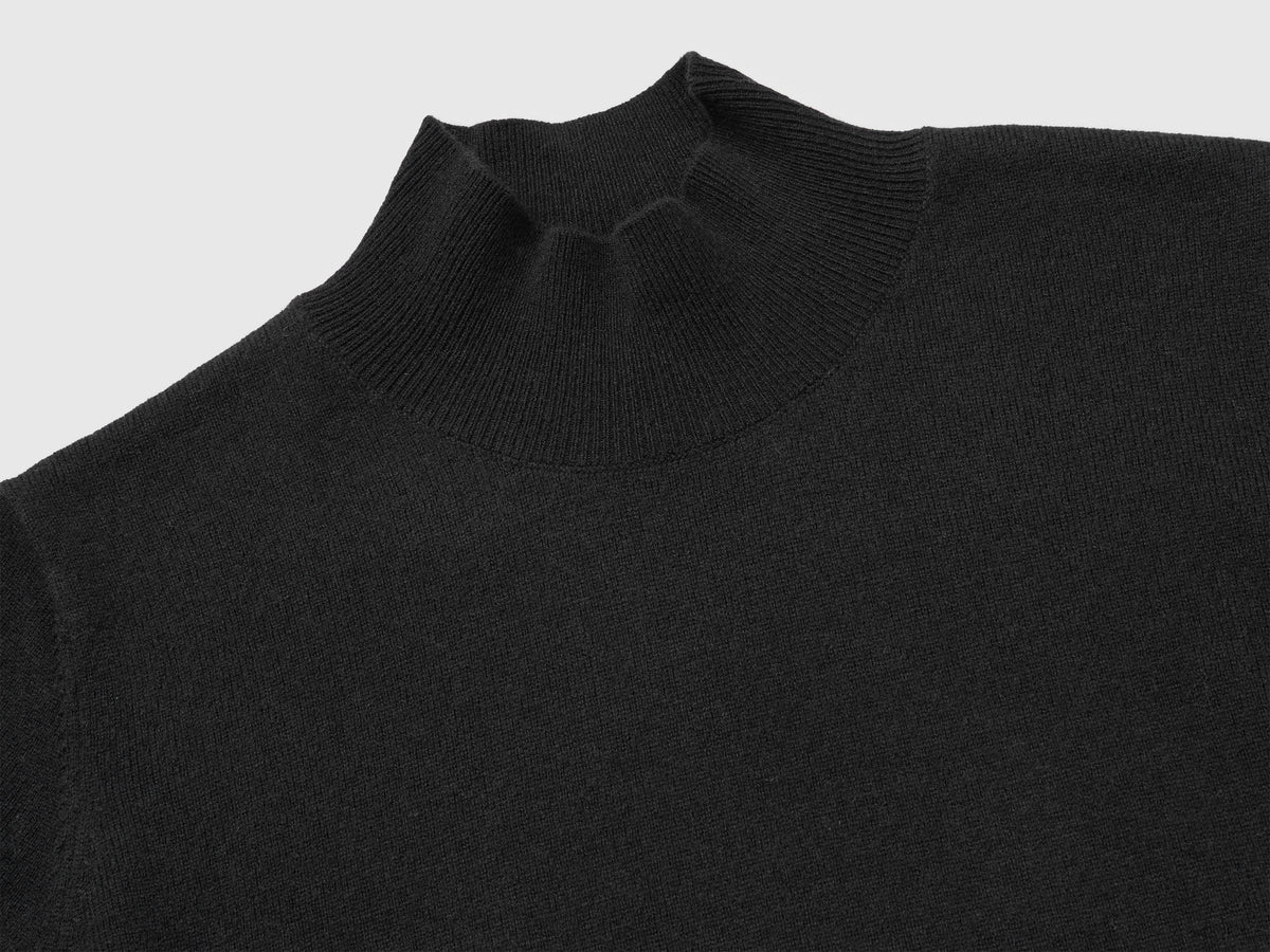 Camisola de gola alta com manga curta - ucb_image_DS1