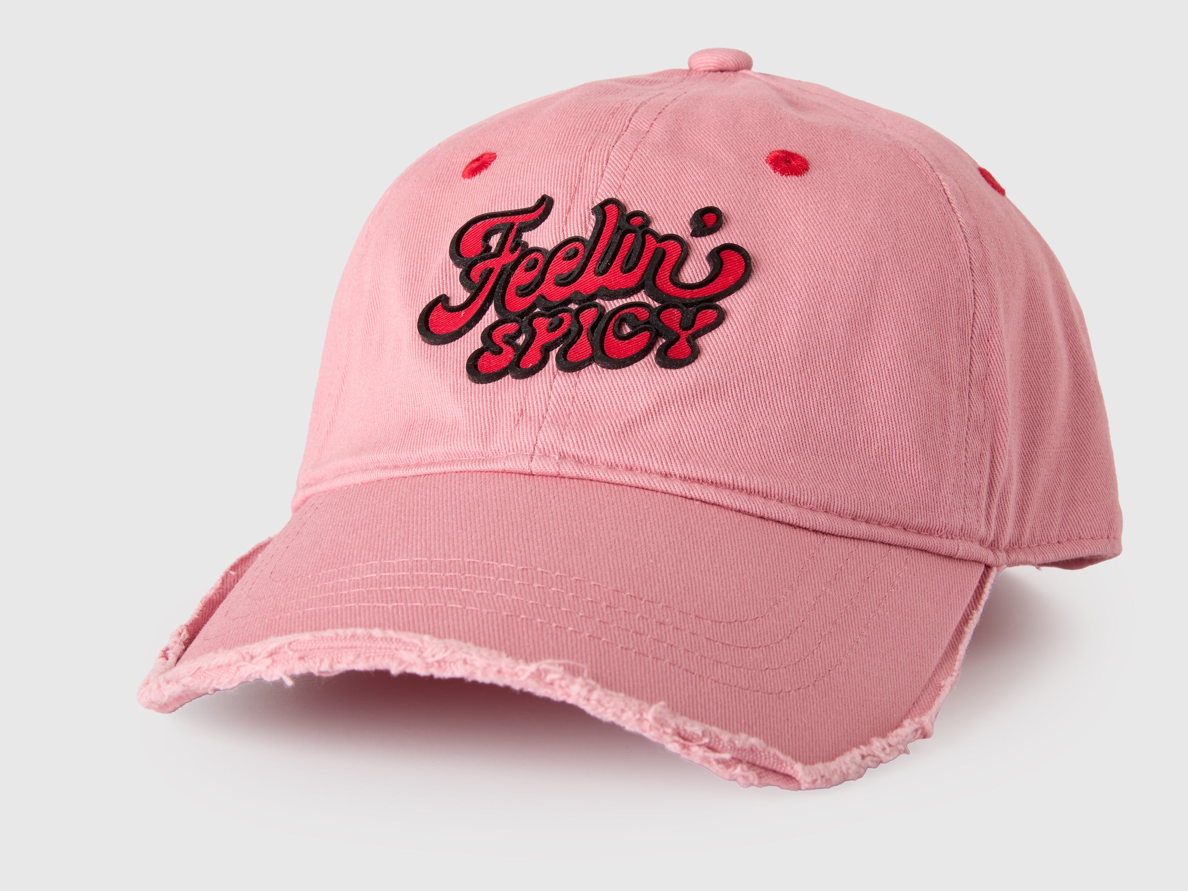 Baseball cap with 3D application - ucb_image_DS1