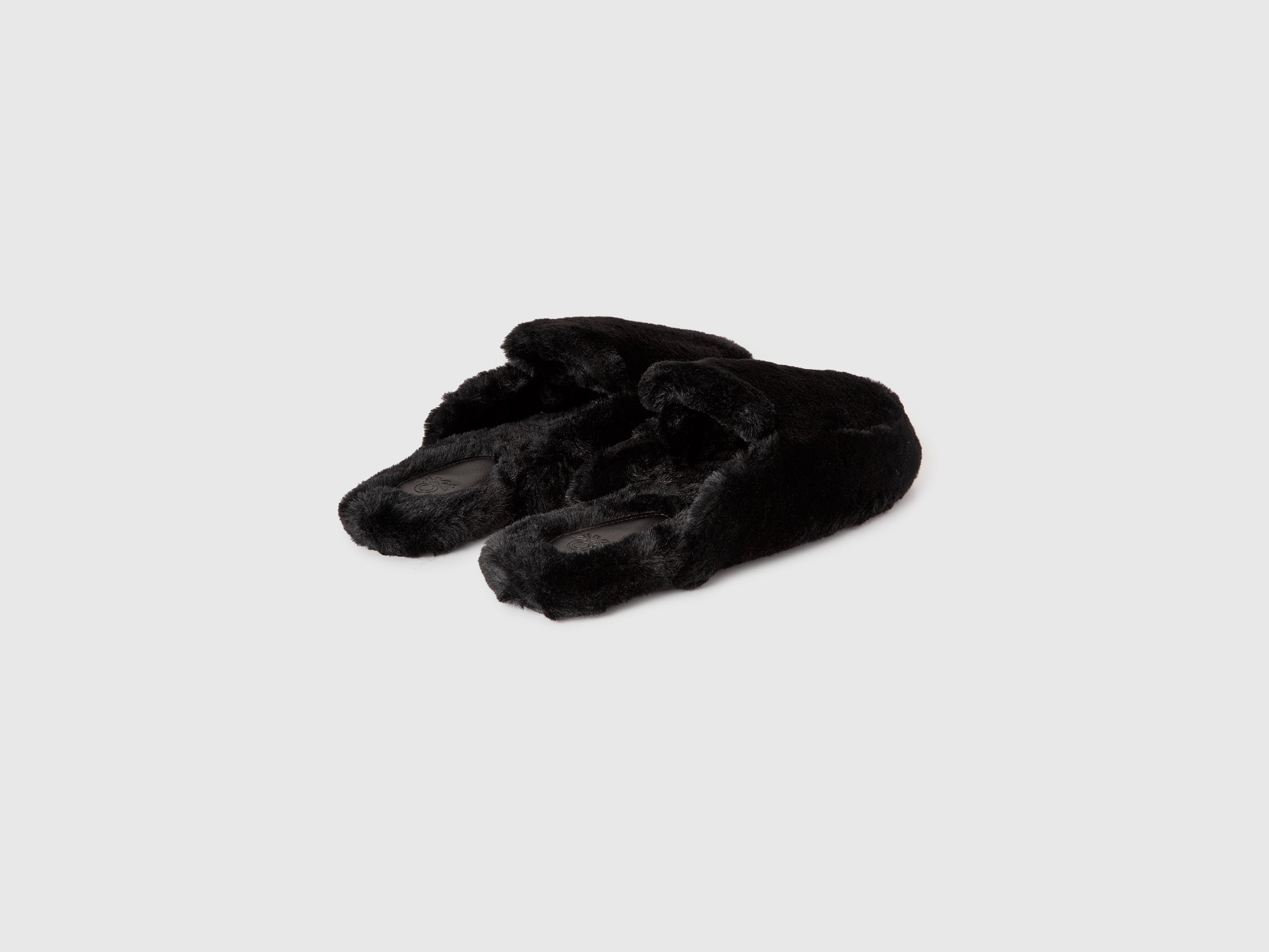 Pantufas em pelo sintético - ucb_image_BS