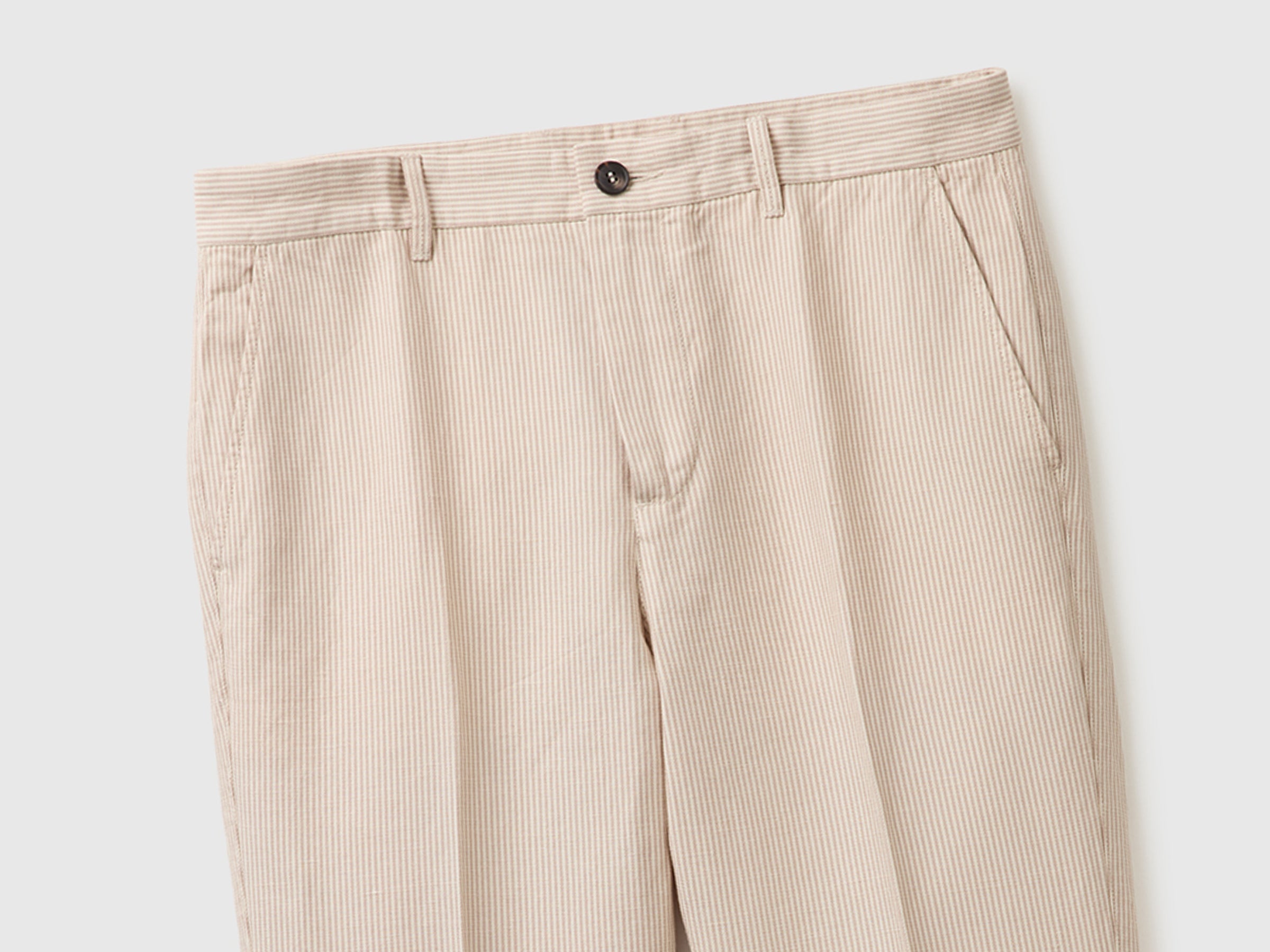 Regular fit chinos in linen blend - ucb_image_FY
