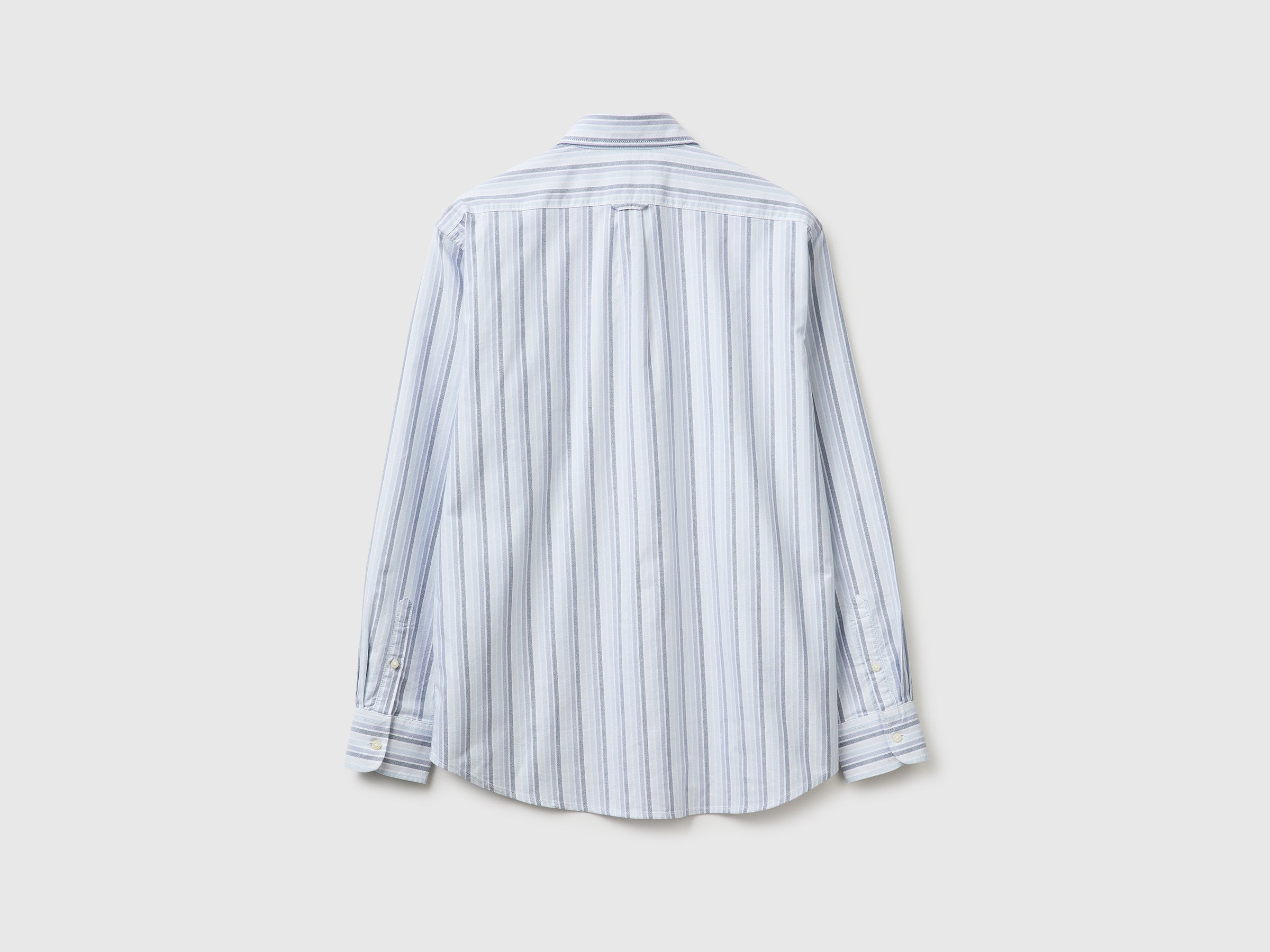 Camisa azul-claro às riscas button down - ucb_image_BS