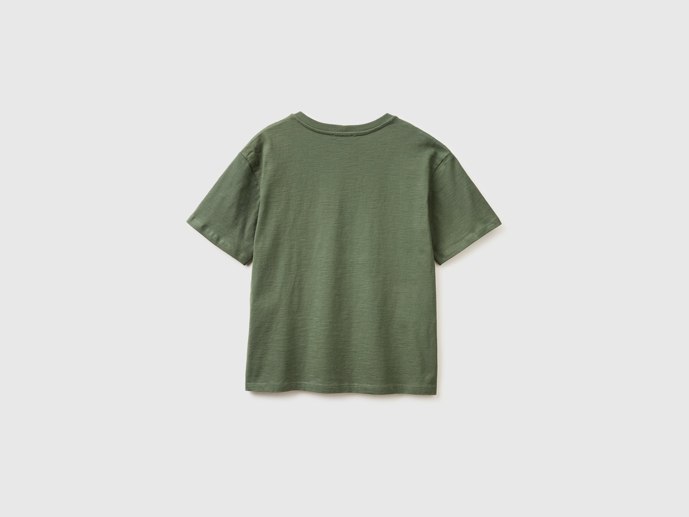 V-neck t-shirt in lightweight cotton - ucb_image_BS