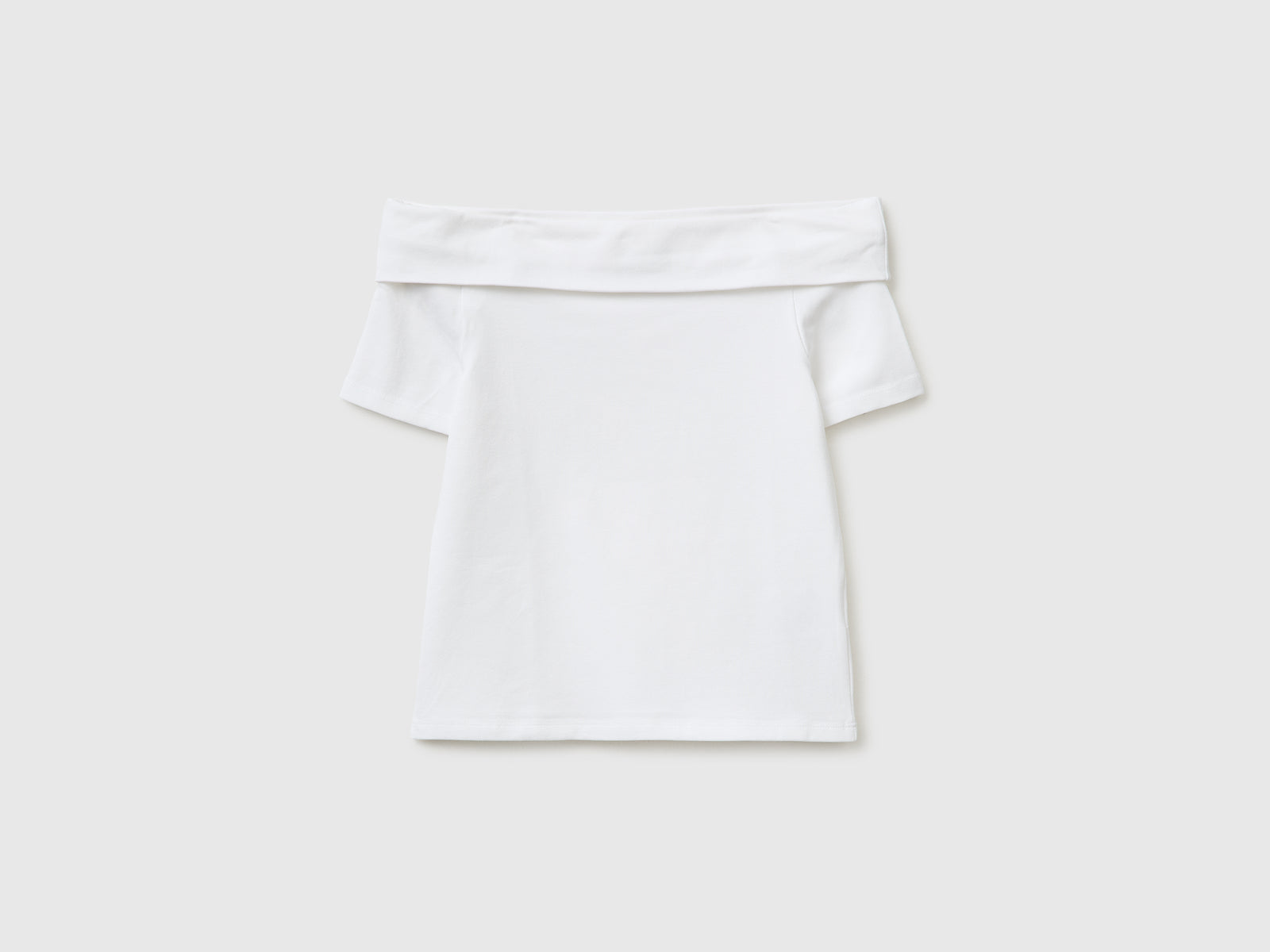 Boat-neck T-shirt - ucb_image_FS