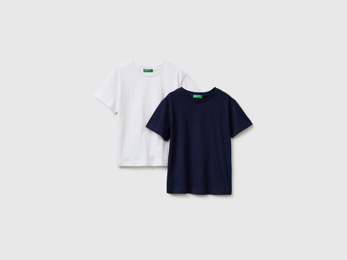 Two 100% cotton t-shirts - ucb_image_FS
