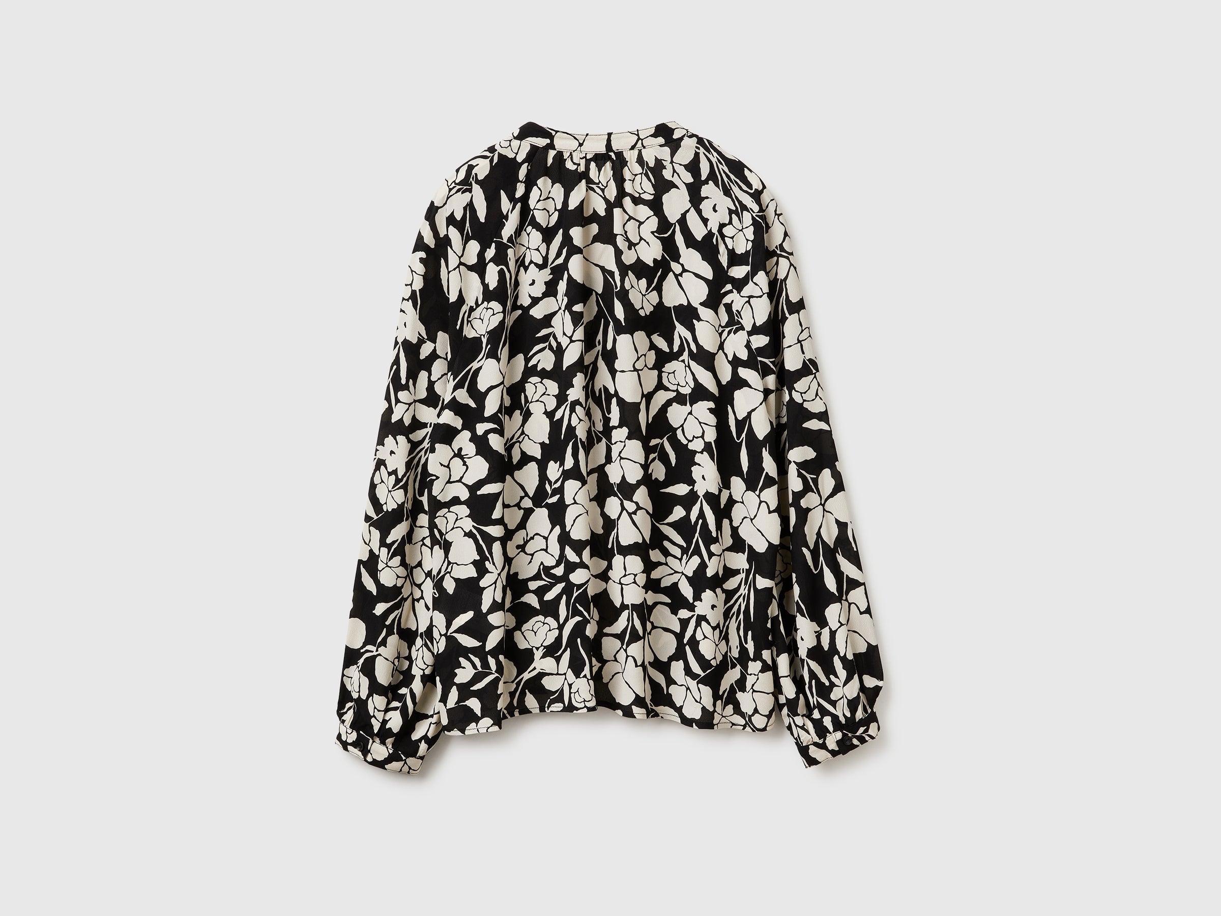 Blusa coreana com estampa floral - ucb_image_BS