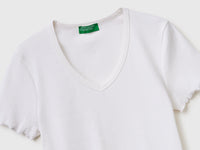 Ribbed V-neck T-shirt - ucb_image_DS1