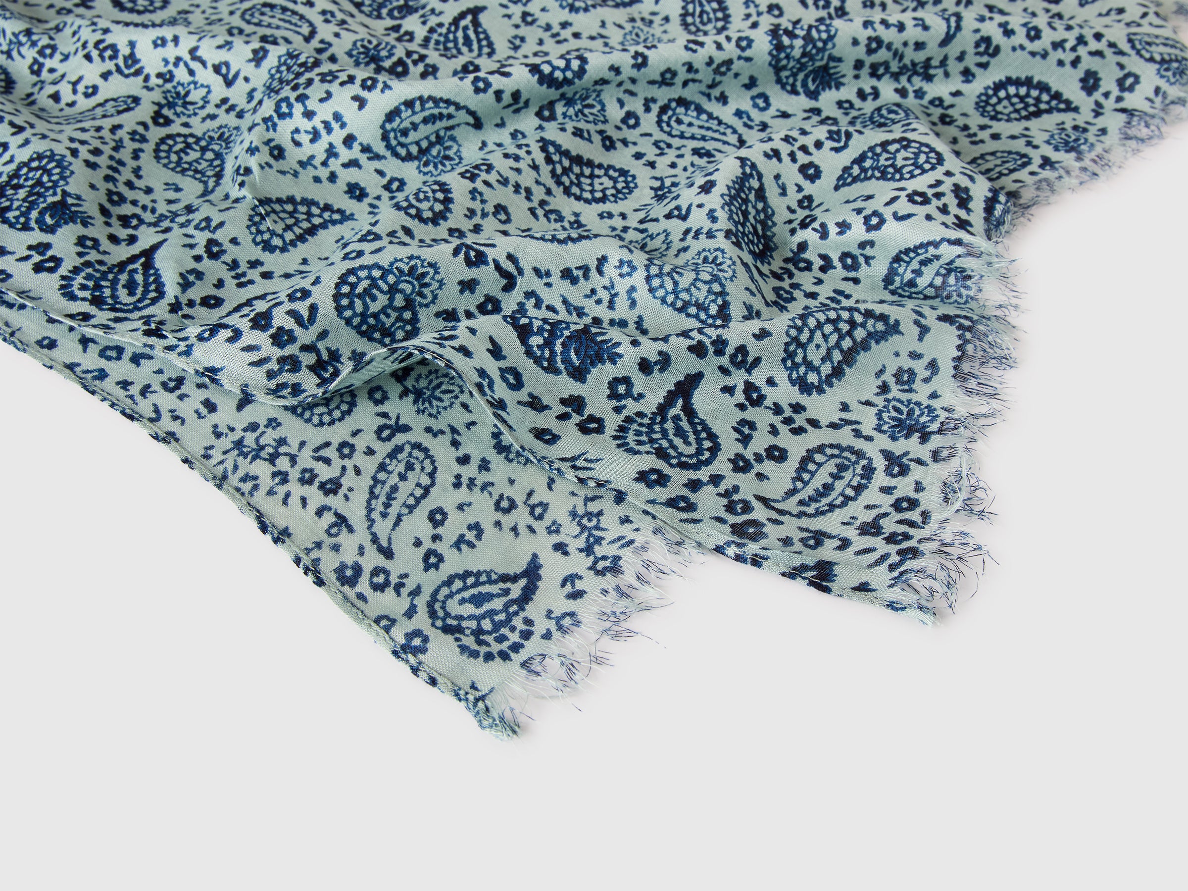 Écharpe padrão em viscose - ucb_image_DS1