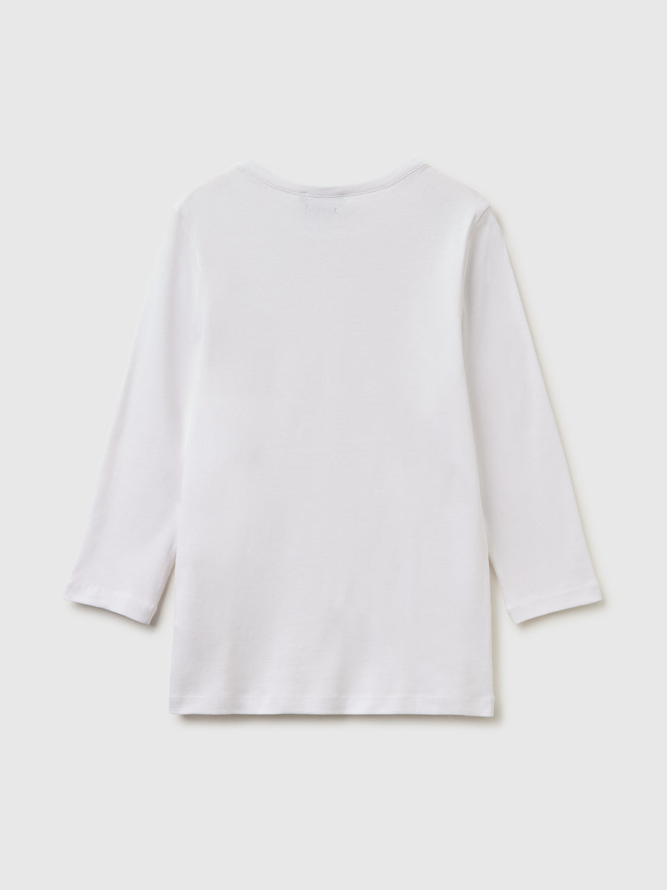 T-shirt slim fit com decote à barco - ucb_image_BS