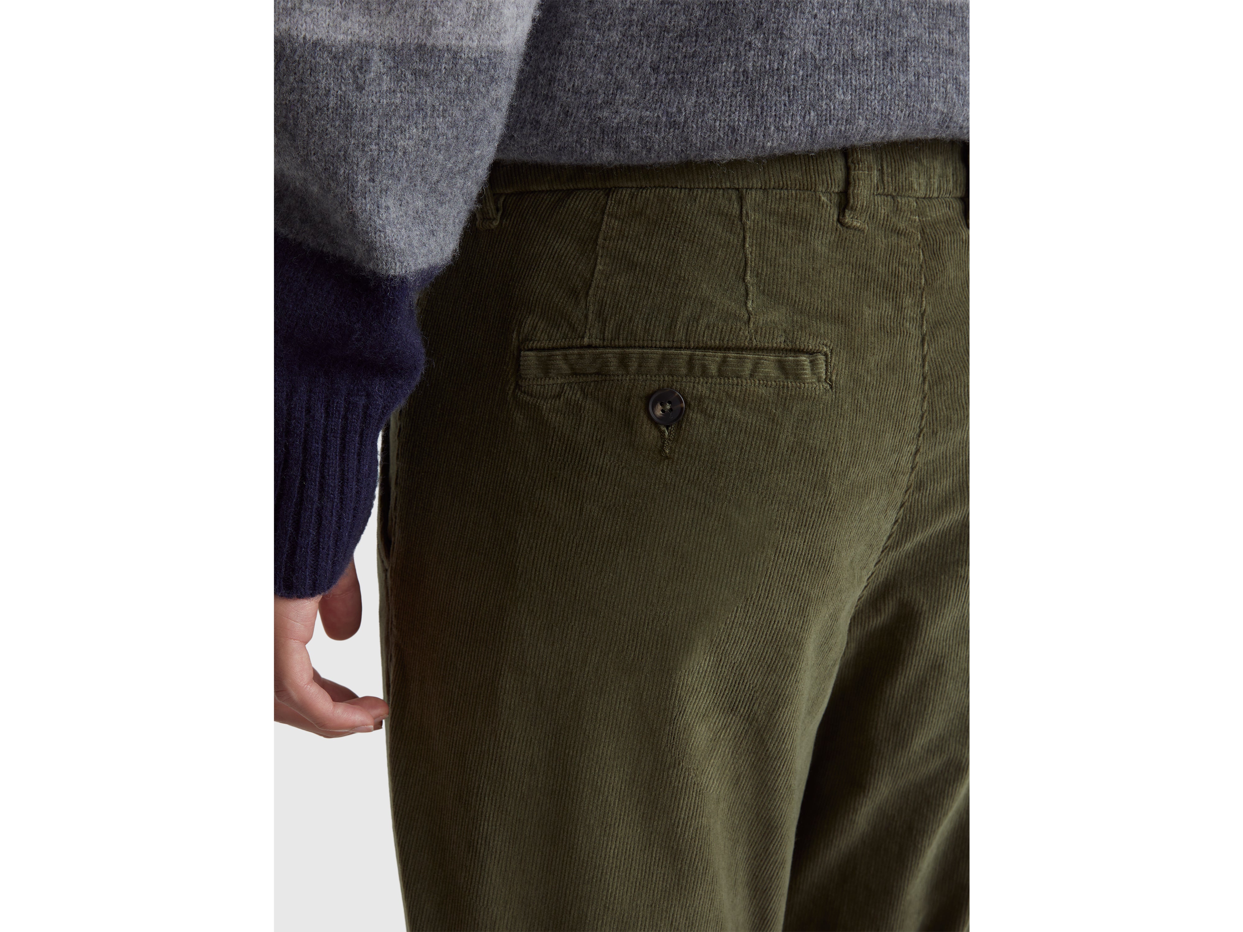 Calças slim fit em veludo stretch - ucb_image_FY