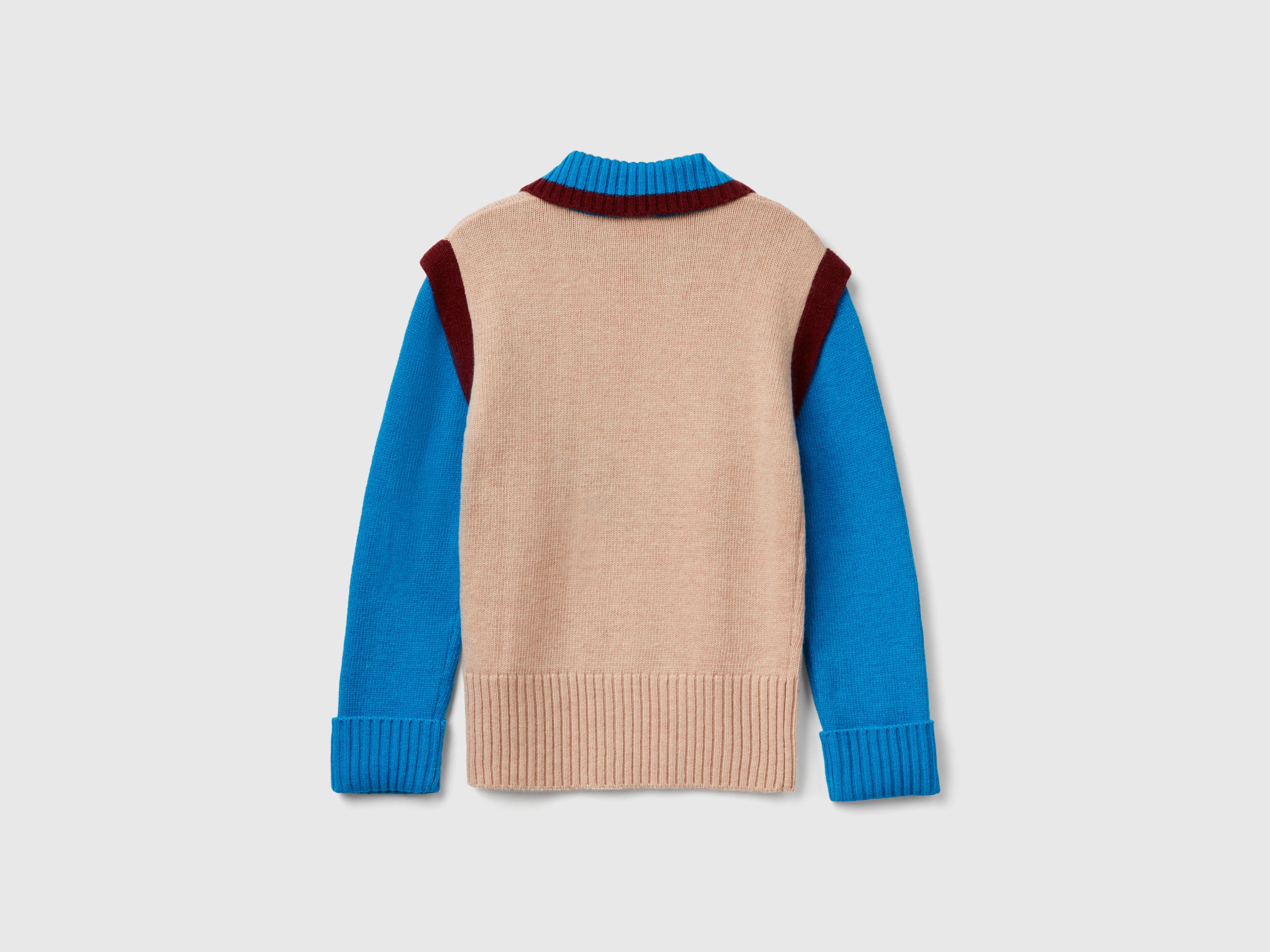 Stranger Things sweater with collar - ucb_image_BS