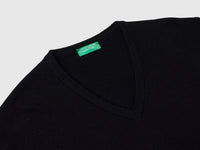 Camisola decote em V preta em pura lã Merino - ucb_image_DS1
