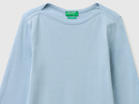 Slim fit t-shirt with boat neck - ucb_image_DS1