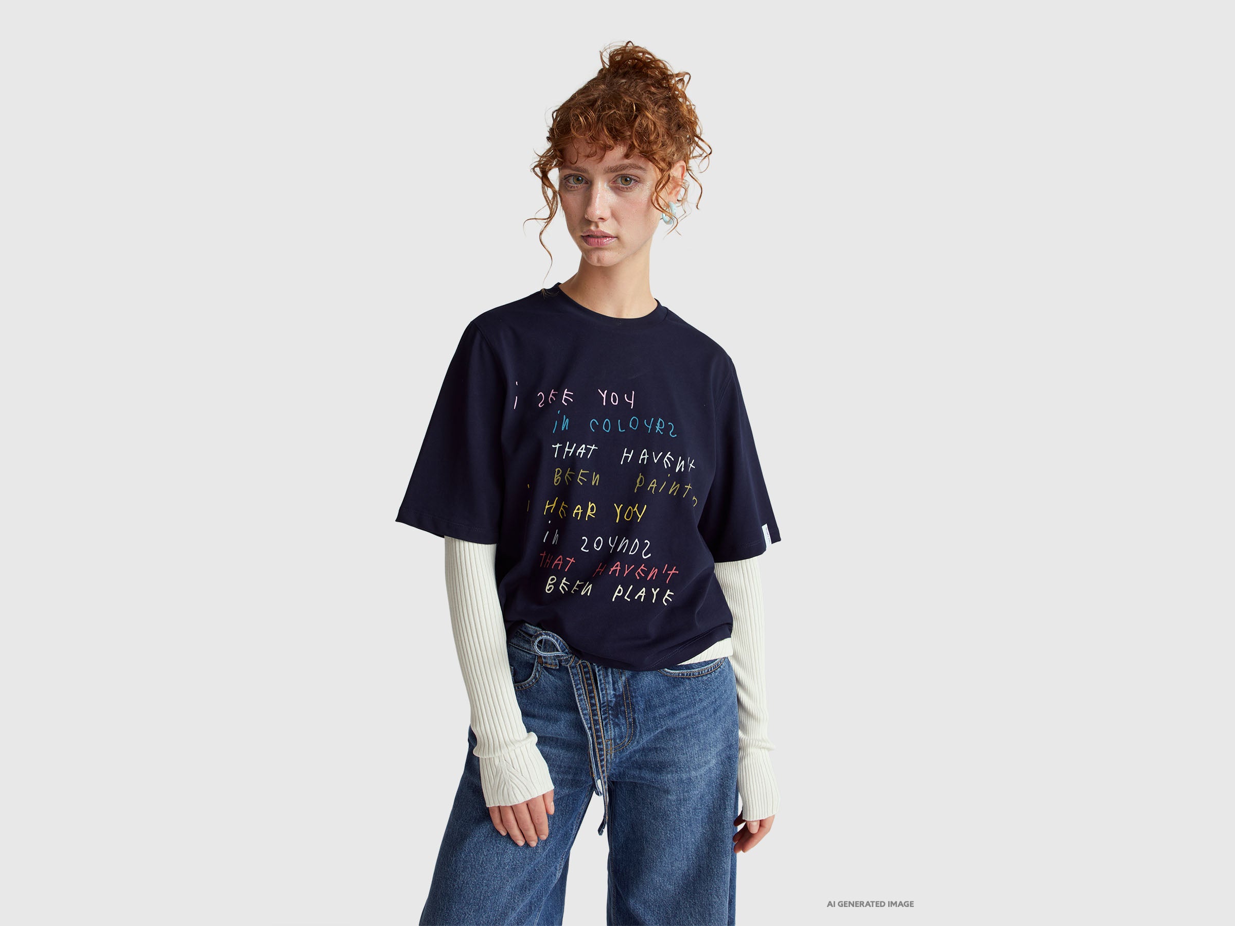 T-shirt blu scuro con stampa Coco Capitán - ucb_image_F