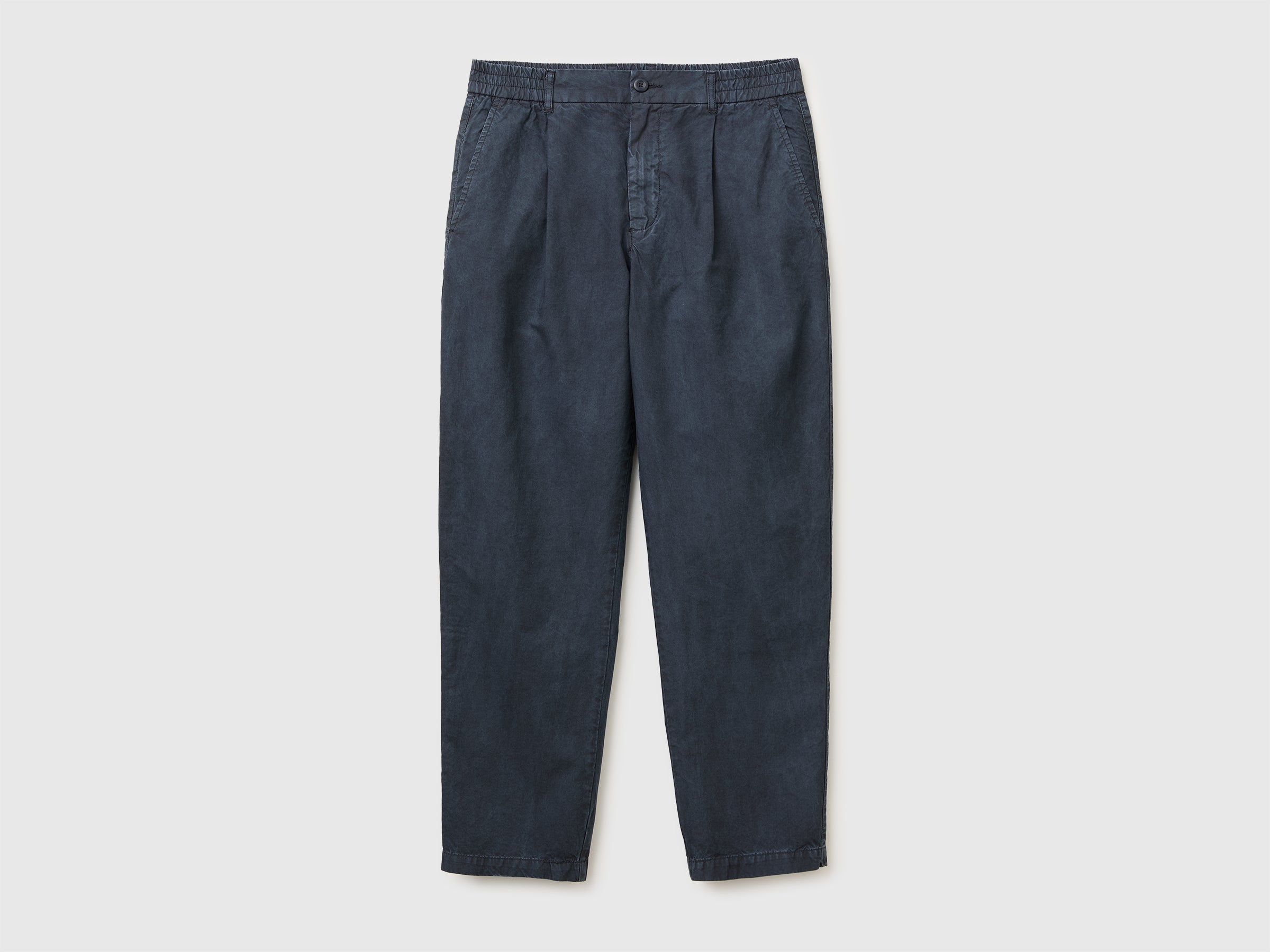 Carrot-fit chinos