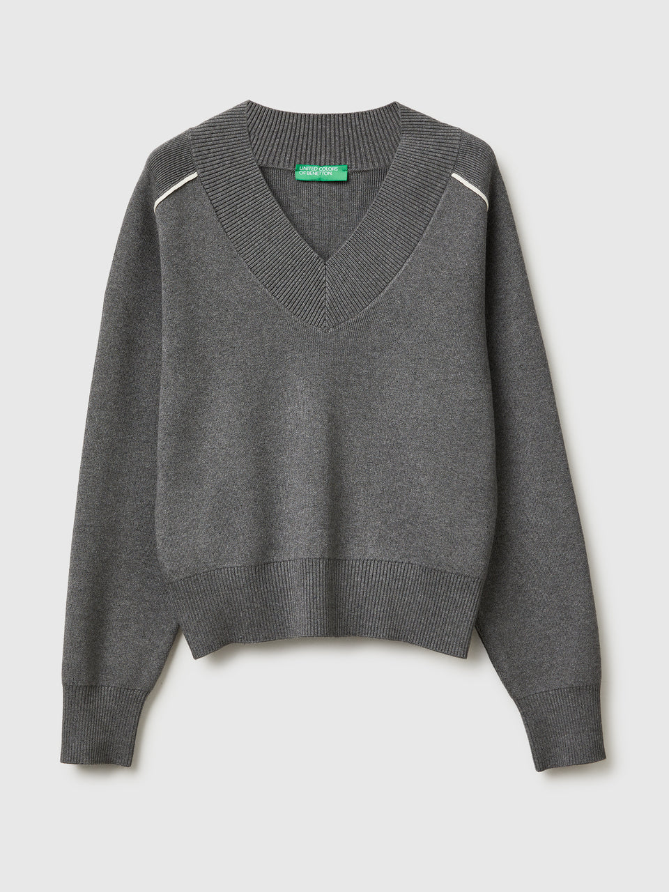 Camisola boxy fit com decote em V - ucb_image_FS