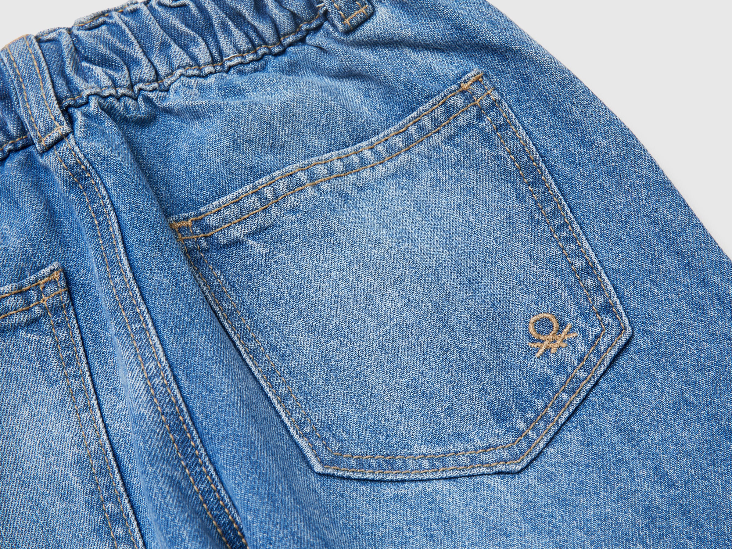 Jogger-style jeans - ucb_image_DS1