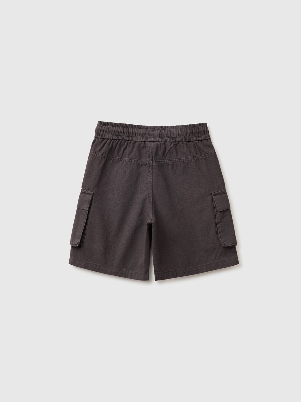 Bermuda shorts with pockets - ucb_image_BS