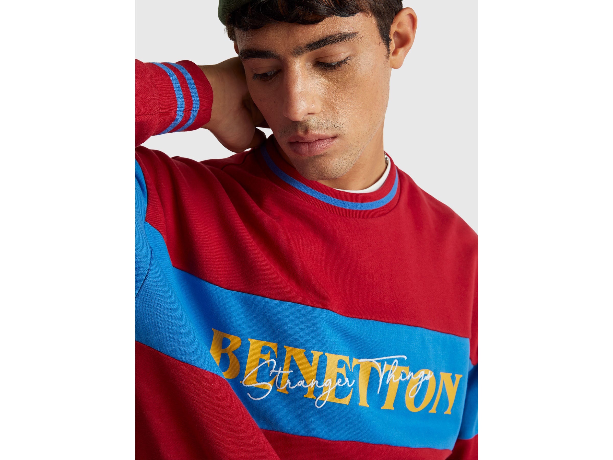 Sweat color block Stranger Things - ucb_image_FY