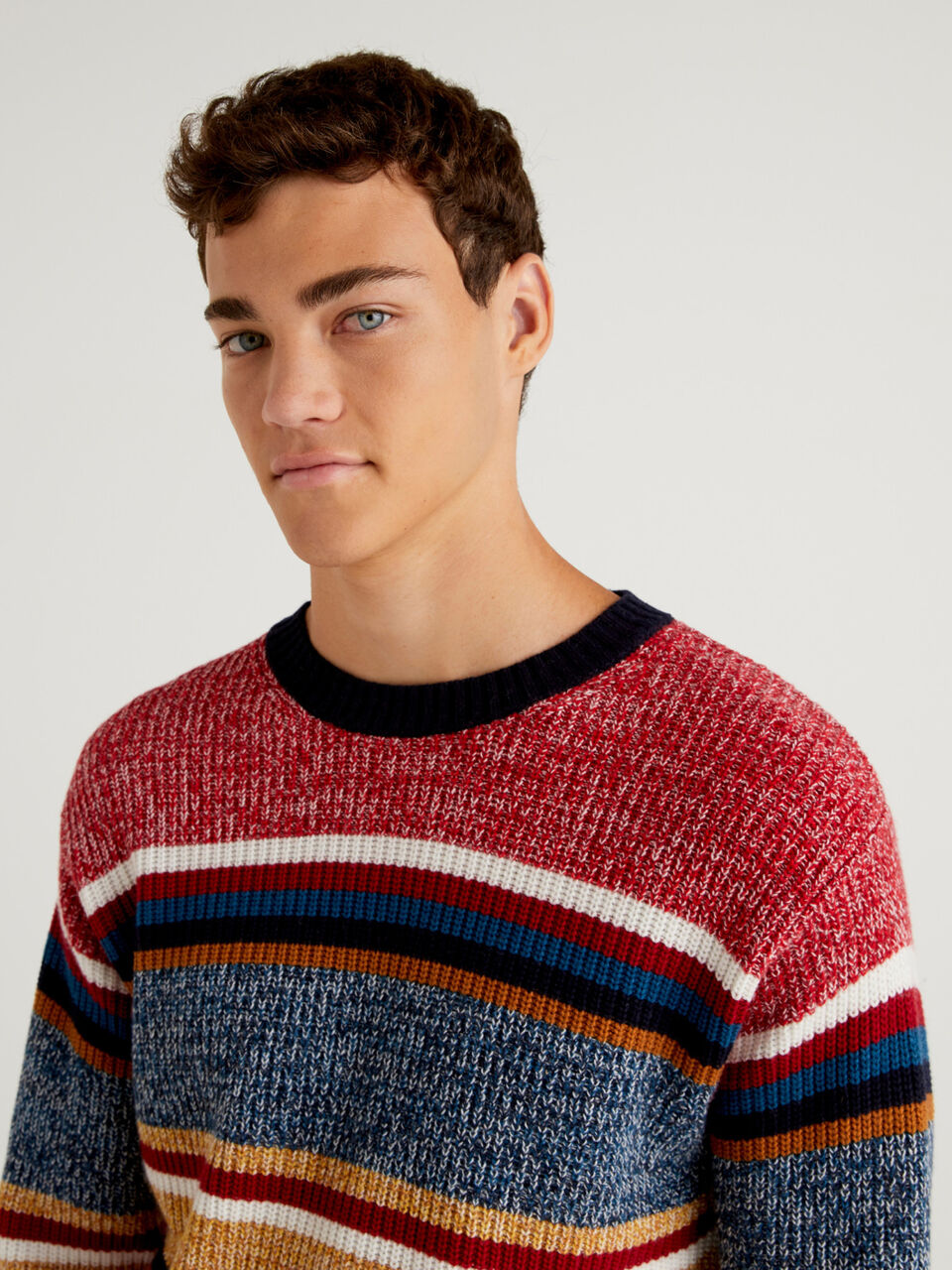 SWEATER image number null
