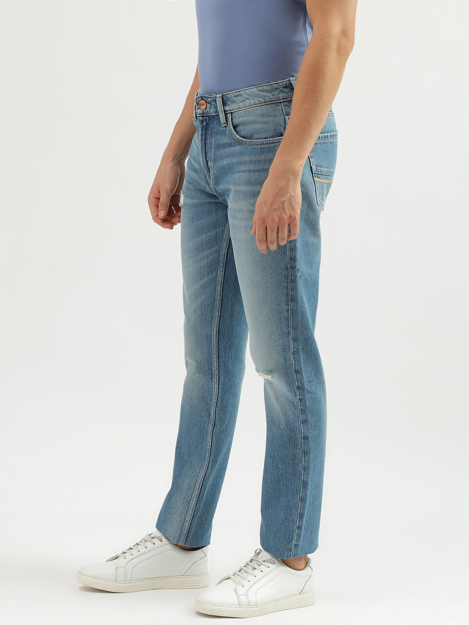 SLIM STRAIGHT MID BLUE 90'S LOOK JEANS image number null