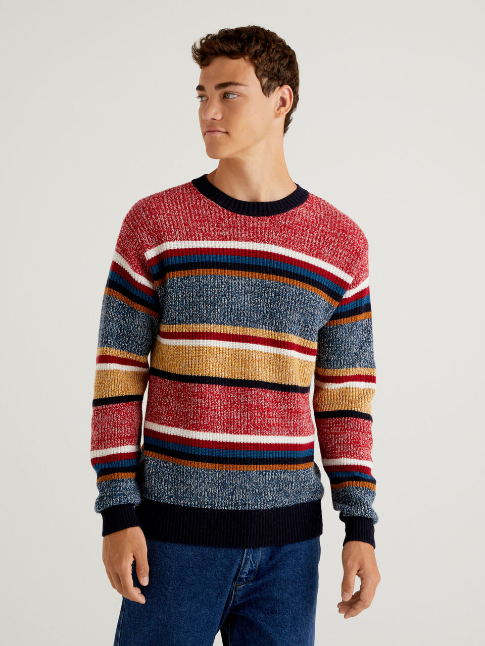 SWEATER image number null
