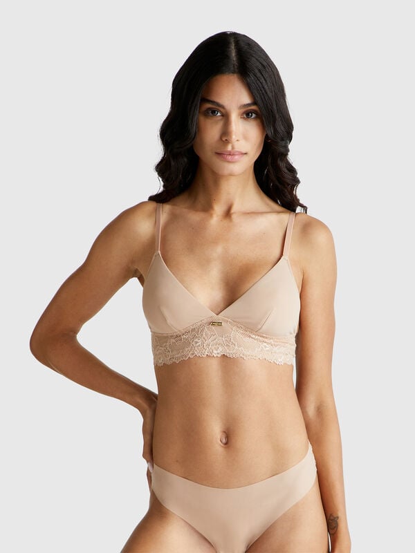 Triangle bra with lace Women