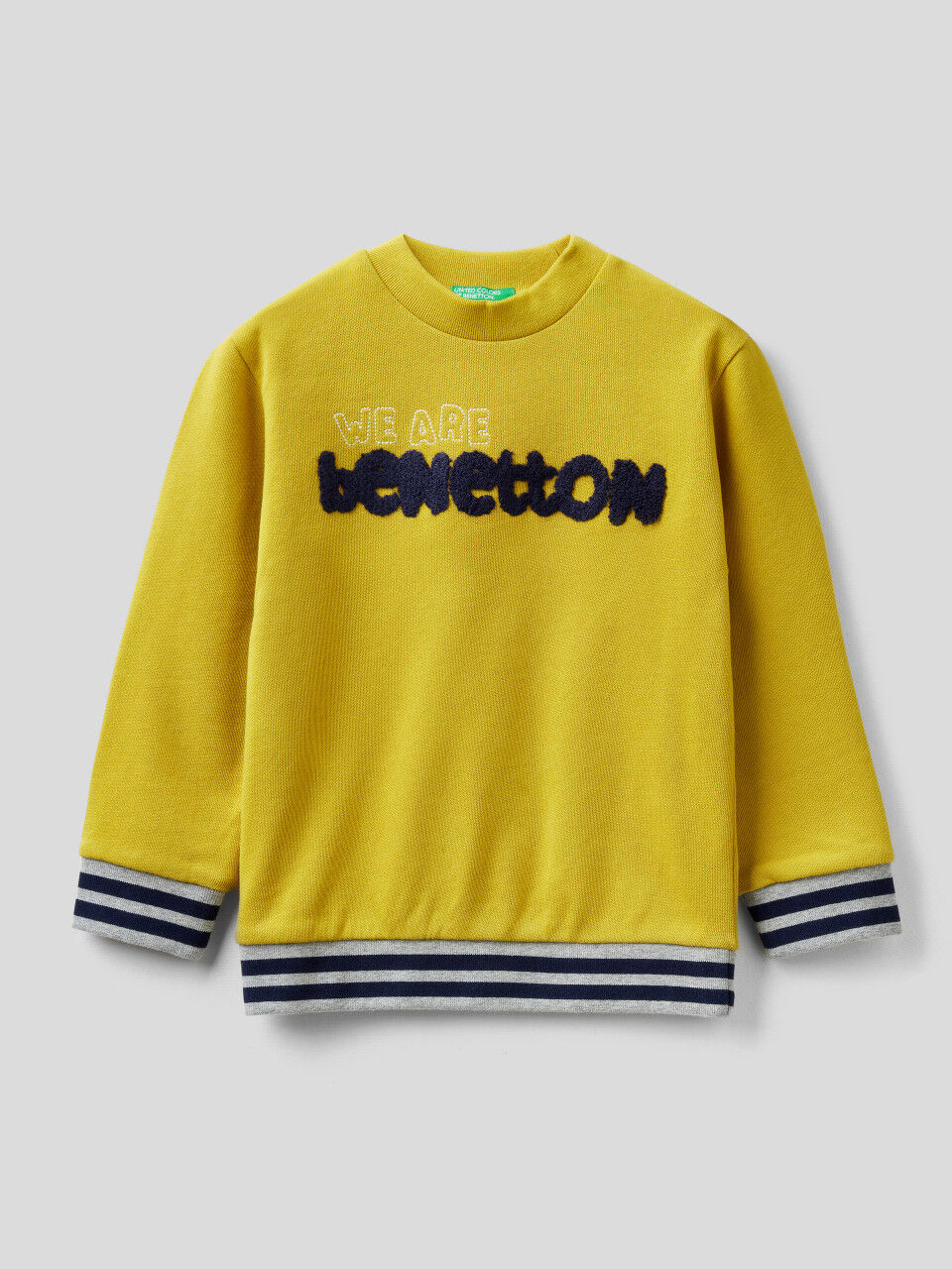 Sweatshirt in pure cotton with embroidered logo