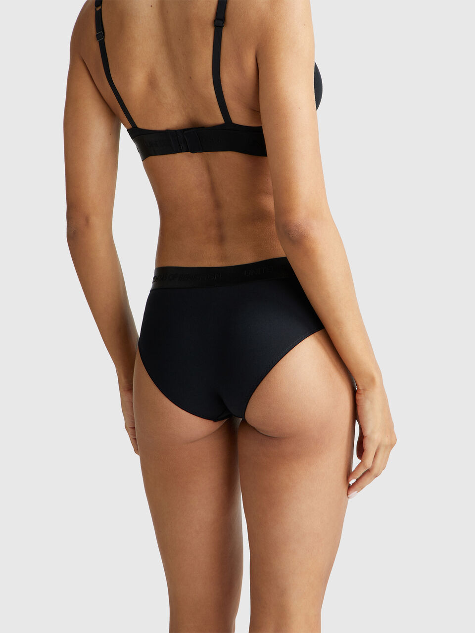 SLIP Women image number null