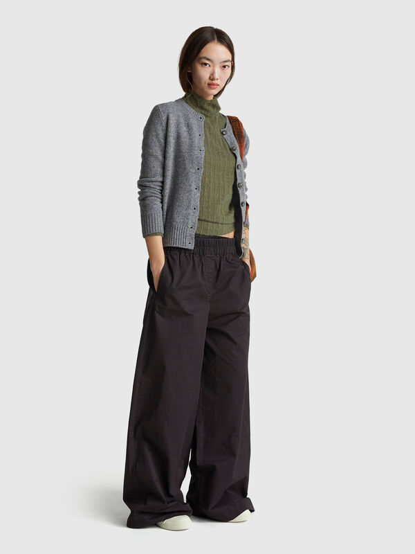 Wide trousers in pure cotton Women
