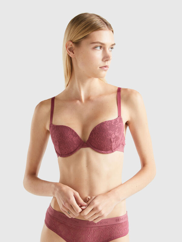 Stretch lace push-up bra
