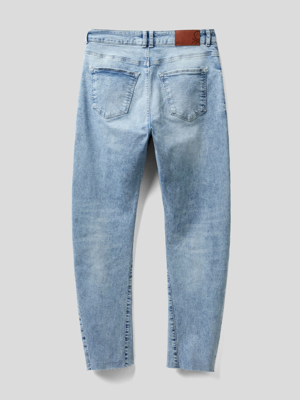 Cropped stretch jeans image number 2