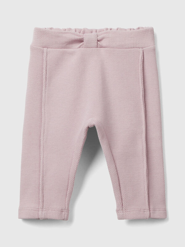 Trousers with knotted waist
