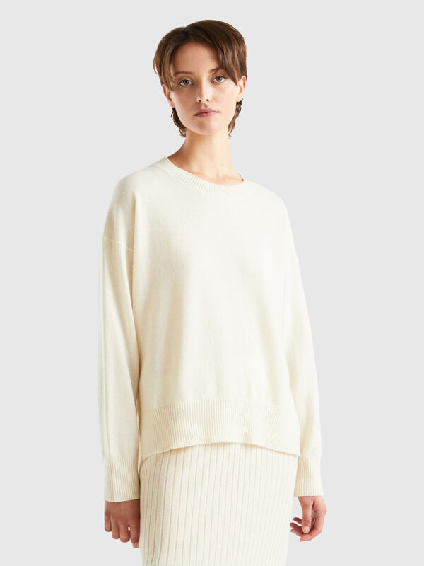 Cream white sweater in 100% cashmere