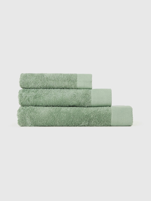 Green towel set in 100% cotton