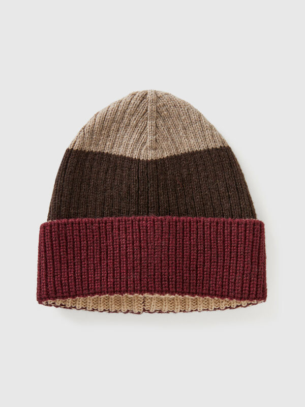 Striped cap in pure Shetland wool
