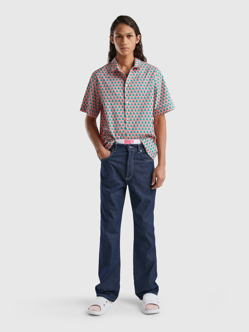 Pink shirt with pear pattern