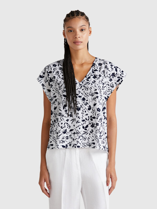 T-shirt with floral print  Women