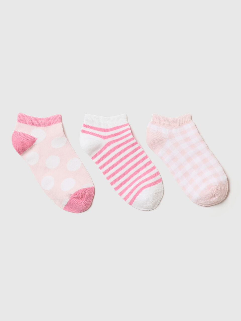 Three pairs of short socks image number 1
