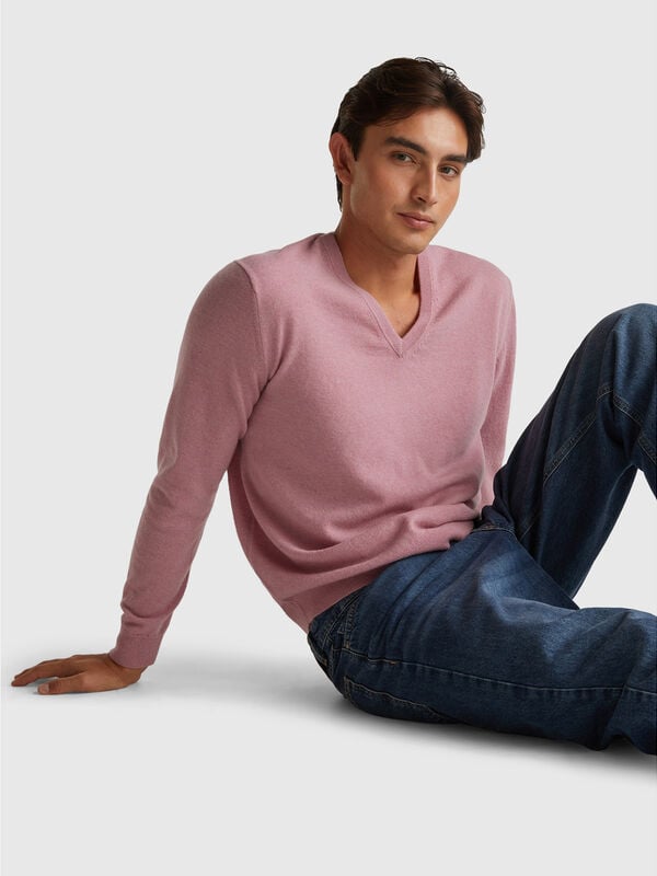 Marl pink V-neck sweater in pure Merino wool Men