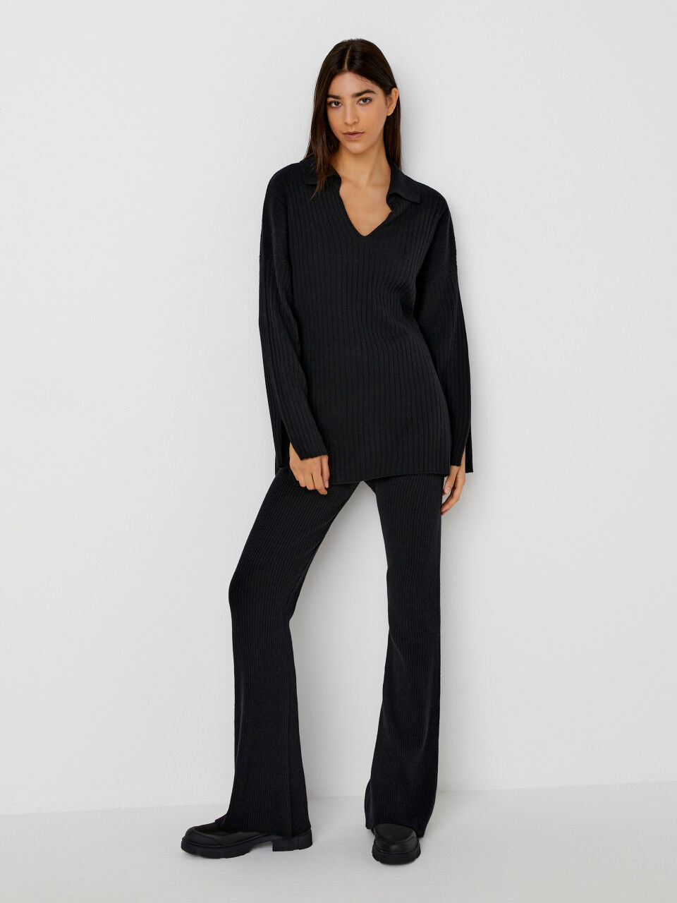 Flared trousers in wool blend